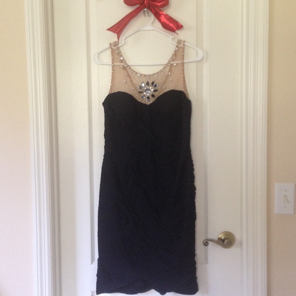 BREATHTAKING Cache sheath dress elegant sexy size 6